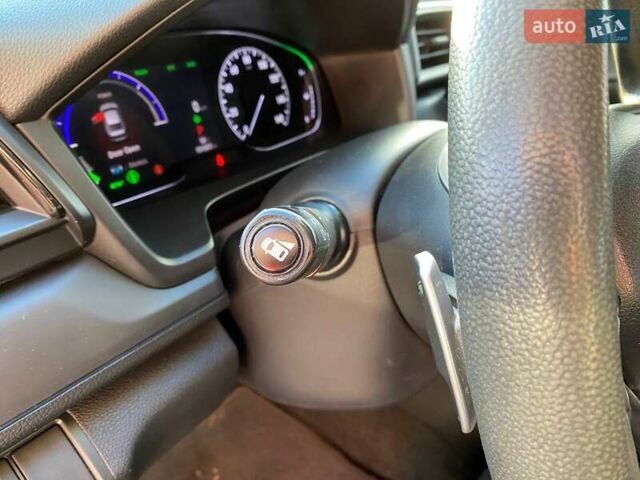 Белый Хонда Инсайт, объемом двигателя 1.5 л и пробегом 150 тыс. км за 16400 $, фото 14 на Automoto.ua