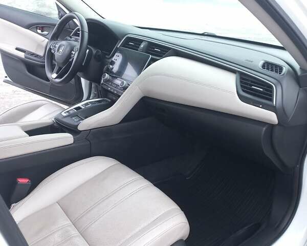 Білий Хонда Інсайт, об'ємом двигуна 1.5 л та пробігом 210 тис. км за 16800 $, фото 7 на Automoto.ua