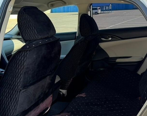 Білий Хонда Інсайт, об'ємом двигуна 1.5 л та пробігом 168 тис. км за 14700 $, фото 14 на Automoto.ua