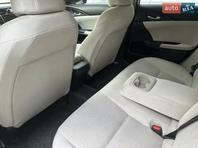 Білий Хонда Інсайт, об'ємом двигуна 1.5 л та пробігом 150 тис. км за 16000 $, фото 10 на Automoto.ua