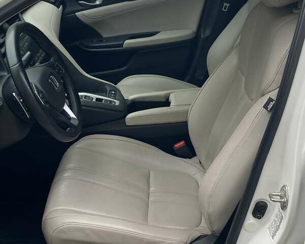 Белый Хонда Инсайт, объемом двигателя 1.5 л и пробегом 84 тыс. км за 18500 $, фото 8 на Automoto.ua