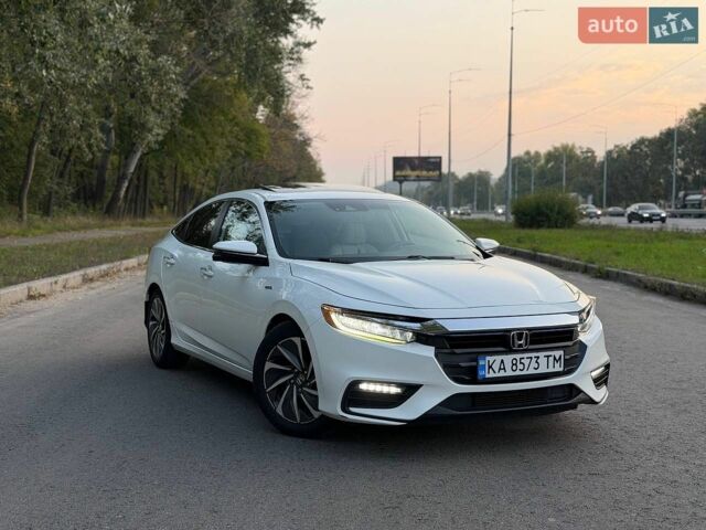 Белый Хонда Инсайт, объемом двигателя 1.5 л и пробегом 122 тыс. км за 17400 $, фото 5 на Automoto.ua