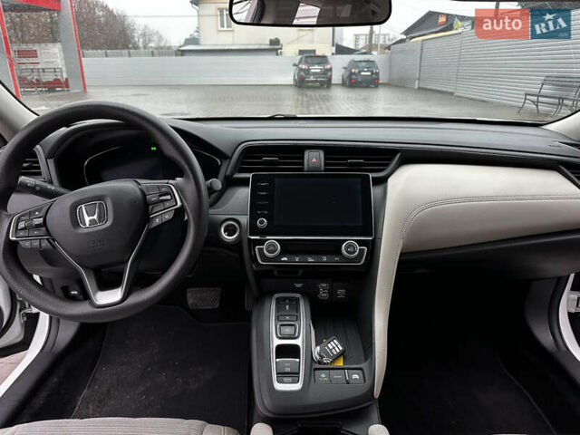 Белый Хонда Инсайт, объемом двигателя 1.5 л и пробегом 170 тыс. км за 17700 $, фото 1 на Automoto.ua