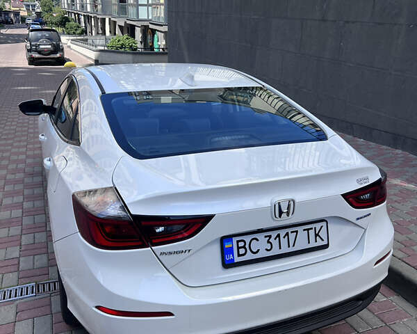 Белый Хонда Инсайт, объемом двигателя 1.5 л и пробегом 110 тыс. км за 18999 $, фото 7 на Automoto.ua
