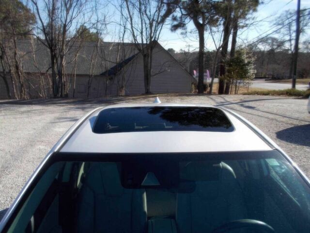 Белый Хонда Инсайт, объемом двигателя 1.5 л и пробегом 41 тыс. км за 6000 $, фото 14 на Automoto.ua