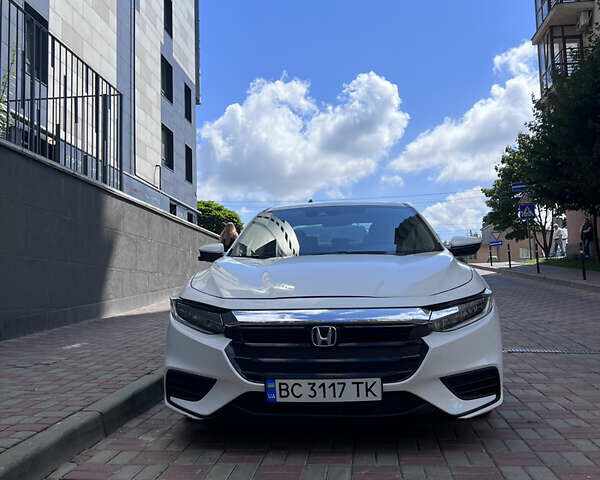 Белый Хонда Инсайт, объемом двигателя 1.5 л и пробегом 110 тыс. км за 18999 $, фото 1 на Automoto.ua