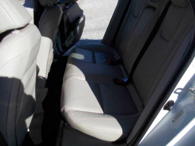 Белый Хонда Инсайт, объемом двигателя 1.5 л и пробегом 41 тыс. км за 6000 $, фото 11 на Automoto.ua