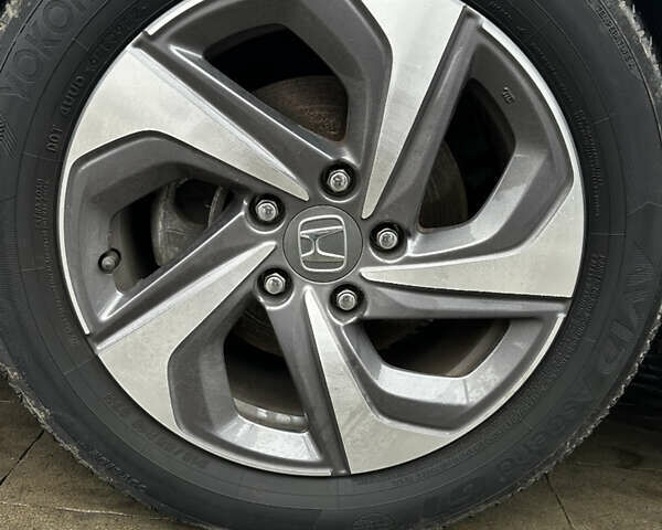 Белый Хонда Инсайт, объемом двигателя 1.5 л и пробегом 170 тыс. км за 17700 $, фото 3 на Automoto.ua