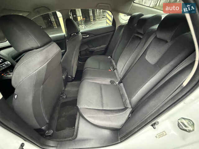 Белый Хонда Инсайт, объемом двигателя 1.5 л и пробегом 214 тыс. км за 15999 $, фото 22 на Automoto.ua