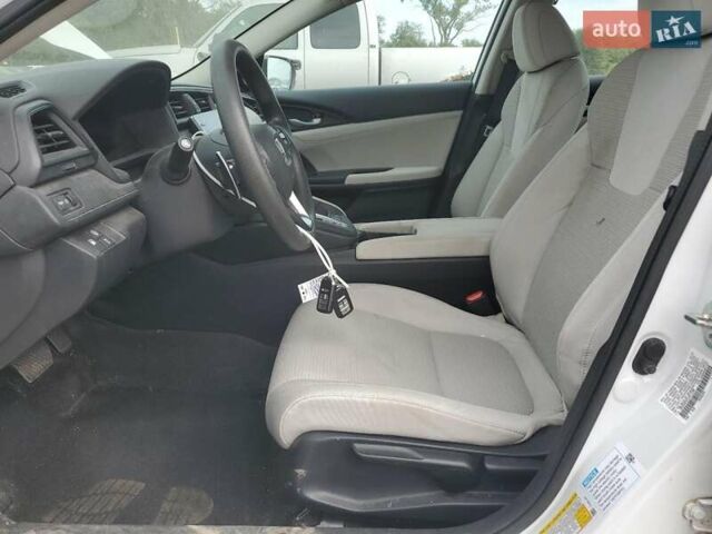 Білий Хонда Інсайт, об'ємом двигуна 1.5 л та пробігом 80 тис. км за 3000 $, фото 6 на Automoto.ua