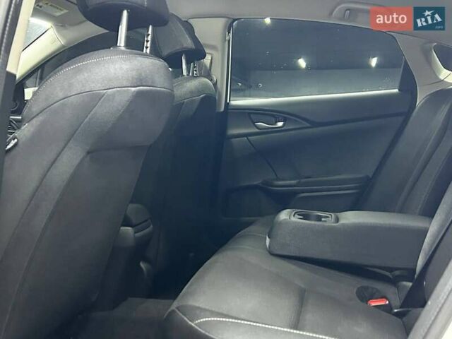 Белый Хонда Инсайт, объемом двигателя 1.5 л и пробегом 105 тыс. км за 18500 $, фото 16 на Automoto.ua