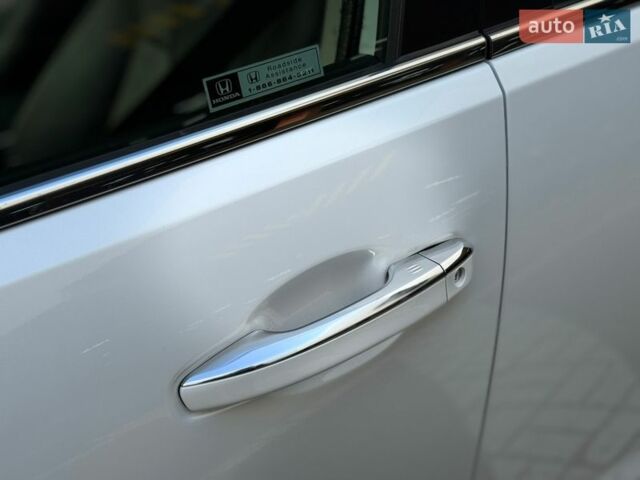 Білий Хонда Інсайт, об'ємом двигуна 1.5 л та пробігом 57 тис. км за 21500 $, фото 12 на Automoto.ua