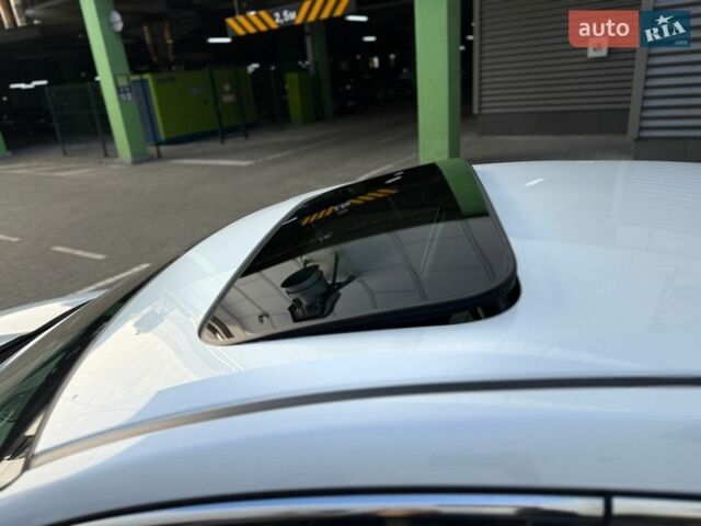 Білий Хонда Інсайт, об'ємом двигуна 1.5 л та пробігом 57 тис. км за 21500 $, фото 10 на Automoto.ua