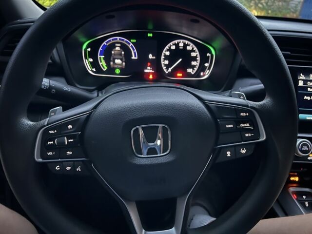 Белый Хонда Инсайт, объемом двигателя 1.5 л и пробегом 150 тыс. км за 15500 $, фото 15 на Automoto.ua