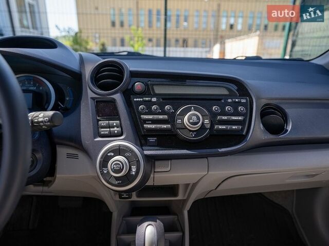 Черный Хонда Инсайт, объемом двигателя 1.3 л и пробегом 76 тыс. км за 10500 $, фото 13 на Automoto.ua
