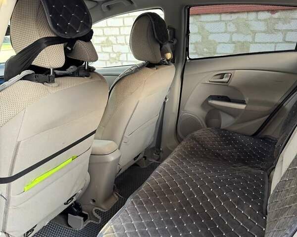 Черный Хонда Инсайт, объемом двигателя 1.34 л и пробегом 177 тыс. км за 9800 $, фото 24 на Automoto.ua