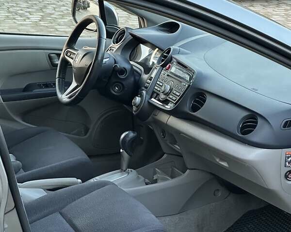 Чорний Хонда Інсайт, об'ємом двигуна 1.34 л та пробігом 221 тис. км за 7200 $, фото 11 на Automoto.ua