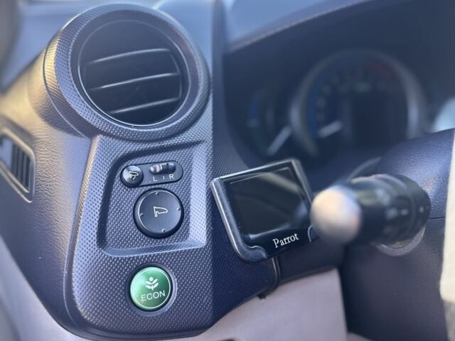 Чорний Хонда Інсайт, об'ємом двигуна 1.3 л та пробігом 160 тис. км за 8000 $, фото 13 на Automoto.ua