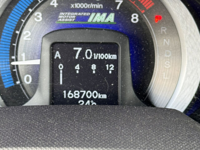 Чорний Хонда Інсайт, об'ємом двигуна 1.34 л та пробігом 175 тис. км за 9000 $, фото 8 на Automoto.ua