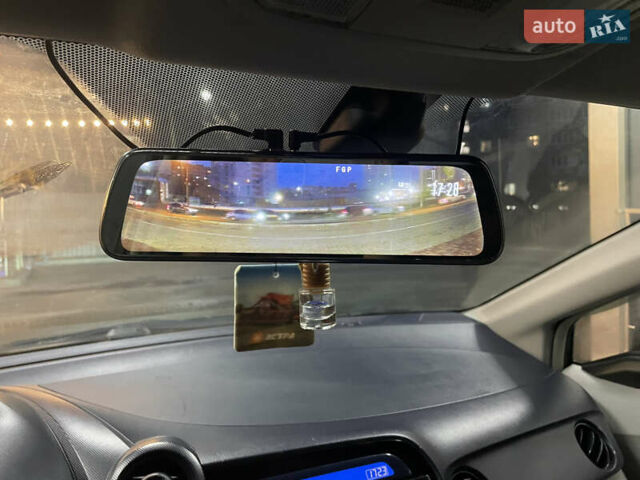 Черный Хонда Инсайт, объемом двигателя 1.34 л и пробегом 216 тыс. км за 6899 $, фото 20 на Automoto.ua