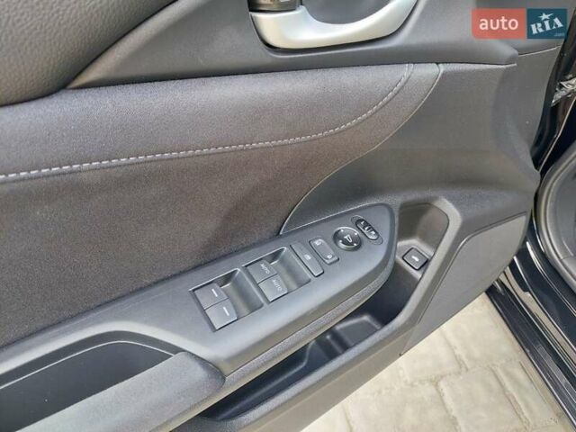 Чорний Хонда Інсайт, об'ємом двигуна 1.5 л та пробігом 21 тис. км за 18900 $, фото 13 на Automoto.ua