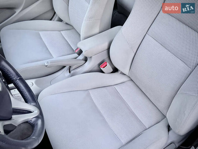 Коричневий Хонда Інсайт, об'ємом двигуна 1.3 л та пробігом 169 тис. км за 7700 $, фото 27 на Automoto.ua