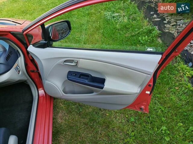 Красный Хонда Инсайт, объемом двигателя 1.3 л и пробегом 247 тыс. км за 6800 $, фото 11 на Automoto.ua