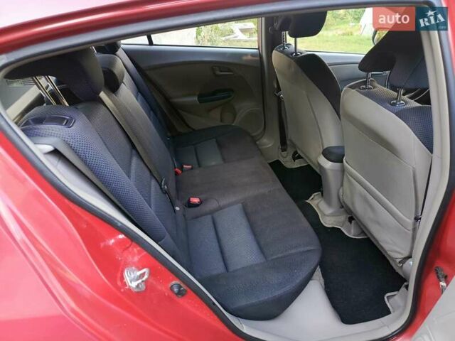 Красный Хонда Инсайт, объемом двигателя 1.3 л и пробегом 247 тыс. км за 5700 $, фото 15 на Automoto.ua