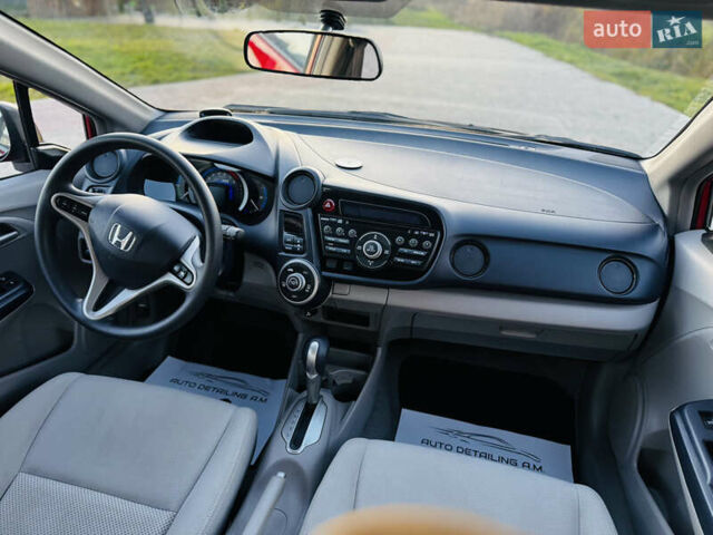 Красный Хонда Инсайт, объемом двигателя 1.3 л и пробегом 37 тыс. км за 8350 $, фото 34 на Automoto.ua