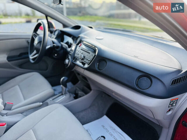 Красный Хонда Инсайт, объемом двигателя 1.3 л и пробегом 37 тыс. км за 8499 $, фото 40 на Automoto.ua