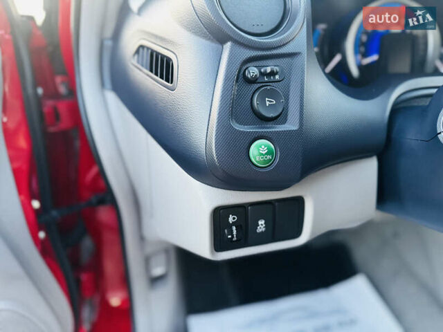 Червоний Хонда Інсайт, об'ємом двигуна 1.3 л та пробігом 37 тис. км за 8550 $, фото 47 на Automoto.ua