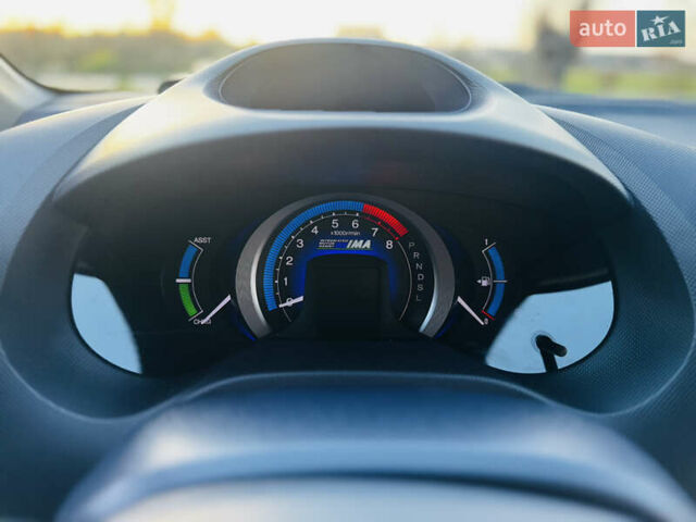 Червоний Хонда Інсайт, об'ємом двигуна 1.3 л та пробігом 37 тис. км за 8550 $, фото 52 на Automoto.ua