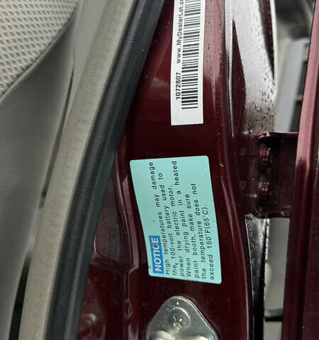 Красный Хонда Инсайт, объемом двигателя 1.34 л и пробегом 229 тыс. км за 6900 $, фото 5 на Automoto.ua