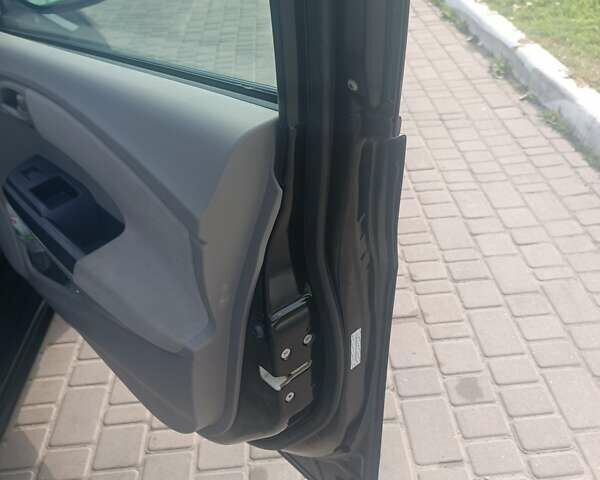 Хонда Інсайт, об'ємом двигуна 1.34 л та пробігом 193 тис. км за 8000 $, фото 21 на Automoto.ua