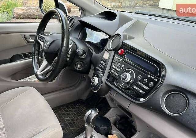 Хонда Инсайт, объемом двигателя 1.34 л и пробегом 76 тыс. км за 9300 $, фото 3 на Automoto.ua