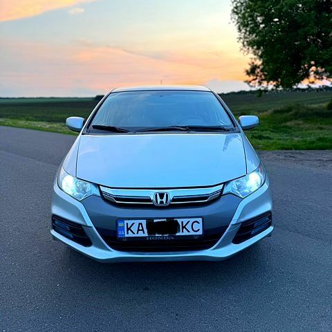 Хонда Инсайт, объемом двигателя 1.3 л и пробегом 200 тыс. км за 6800 $, фото 2 на Automoto.ua