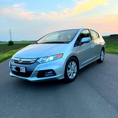 Хонда Инсайт, объемом двигателя 1.3 л и пробегом 200 тыс. км за 6800 $, фото 3 на Automoto.ua