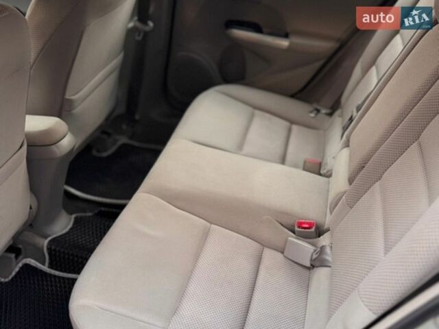 Сірий Хонда Інсайт, об'ємом двигуна 1.34 л та пробігом 289 тис. км за 6200 $, фото 13 на Automoto.ua