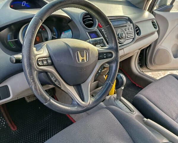 Сірий Хонда Інсайт, об'ємом двигуна 1.3 л та пробігом 207 тис. км за 5700 $, фото 40 на Automoto.ua