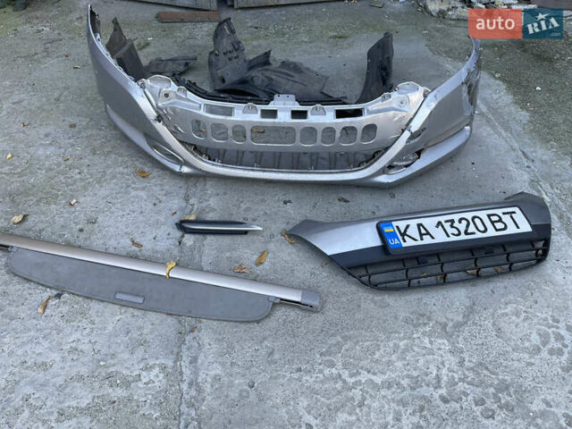 Серый Хонда Инсайт, объемом двигателя 1.34 л и пробегом 338 тыс. км за 4800 $, фото 27 на Automoto.ua