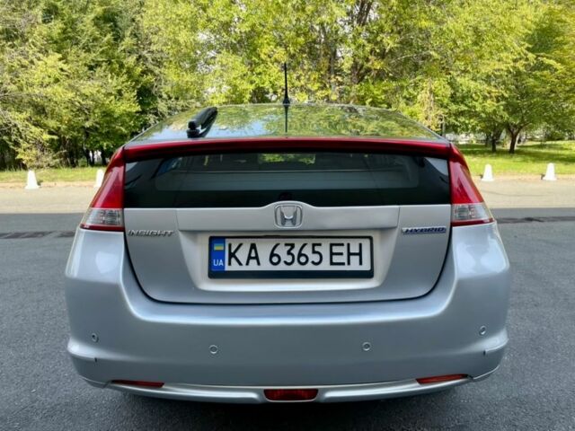 Сірий Хонда Інсайт, об'ємом двигуна 1.3 л та пробігом 200 тис. км за 6625 $, фото 7 на Automoto.ua