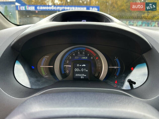 Серый Хонда Инсайт, объемом двигателя 1.34 л и пробегом 205 тыс. км за 5800 $, фото 26 на Automoto.ua