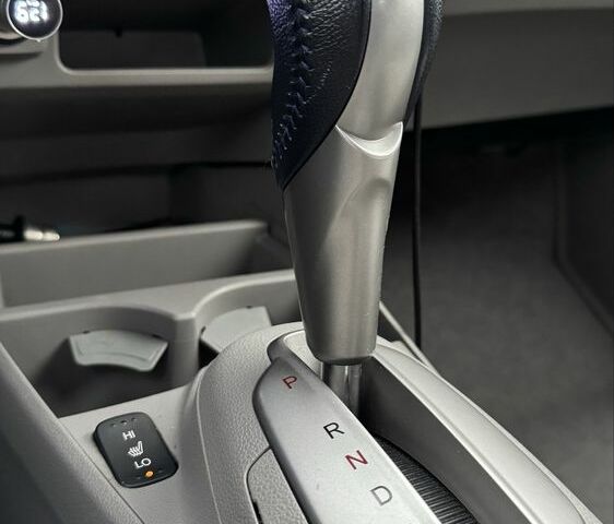 Сірий Хонда Інсайт, об'ємом двигуна 1.3 л та пробігом 289 тис. км за 7300 $, фото 5 на Automoto.ua