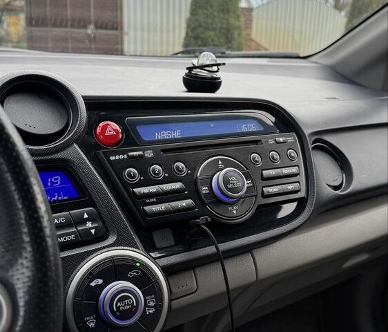 Сірий Хонда Інсайт, об'ємом двигуна 1.3 л та пробігом 289 тис. км за 7300 $, фото 6 на Automoto.ua