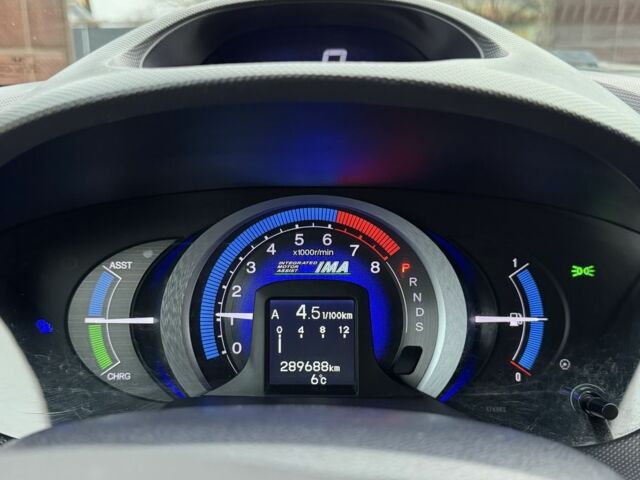 Сірий Хонда Інсайт, об'ємом двигуна 1.3 л та пробігом 289 тис. км за 7300 $, фото 3 на Automoto.ua