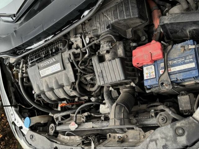 Сірий Хонда Інсайт, об'ємом двигуна 1.3 л та пробігом 289 тис. км за 7300 $, фото 7 на Automoto.ua