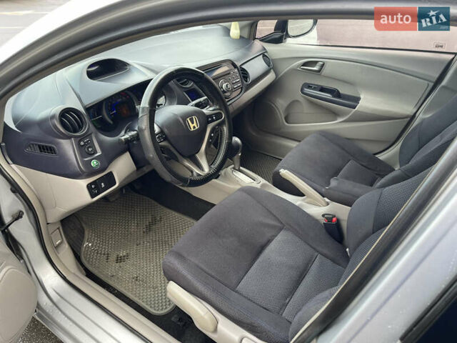 Сірий Хонда Інсайт, об'ємом двигуна 1.3 л та пробігом 294 тис. км за 5199 $, фото 6 на Automoto.ua