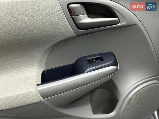 Серый Хонда Инсайт, объемом двигателя 1.34 л и пробегом 222 тыс. км за 7800 $, фото 16 на Automoto.ua
