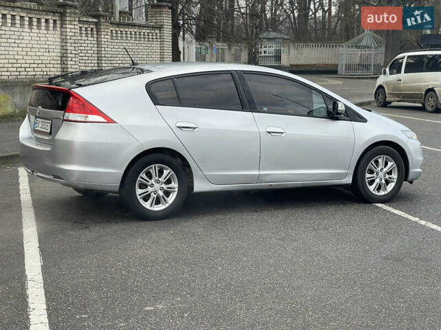 Серый Хонда Инсайт, объемом двигателя 1.3 л и пробегом 295 тыс. км за 4999 $, фото 4 на Automoto.ua