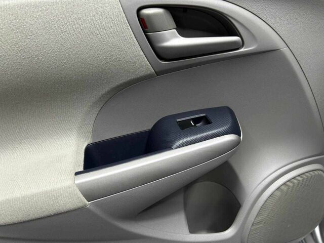 Серый Хонда Инсайт, объемом двигателя 1.4 л и пробегом 222 тыс. км за 7800 $, фото 16 на Automoto.ua